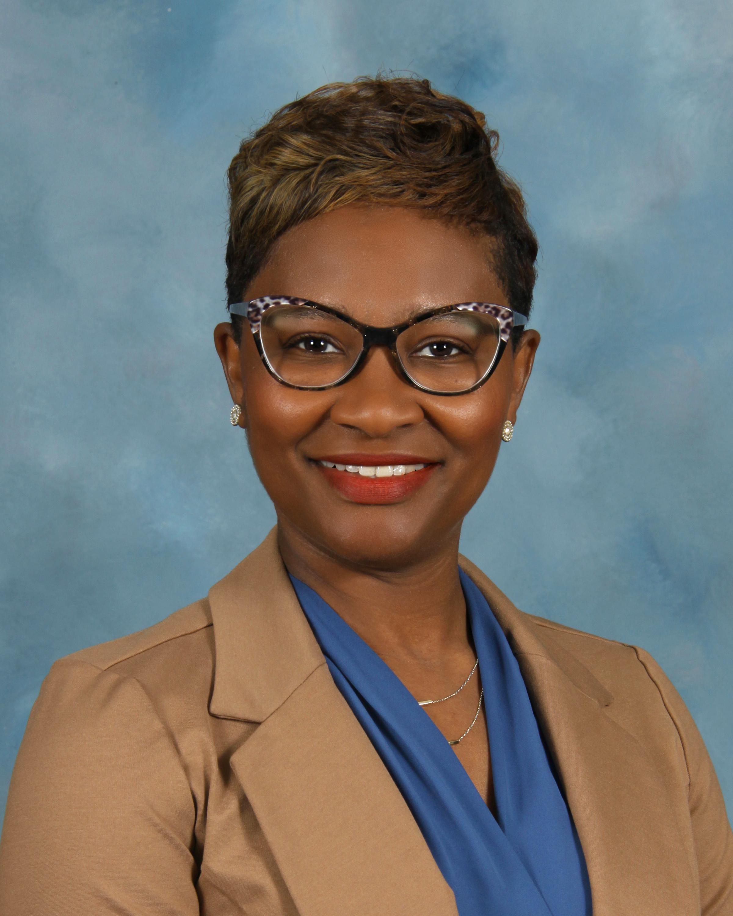 Principal Rachel Patterson headshot